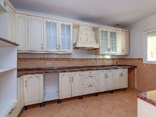 Chalet adosado en C/ Veguilla 10
