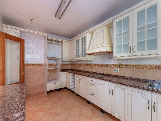 Chalet adosado en C/ Veguilla 12