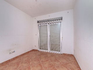 Chalet adosado en C/ Veguilla 15