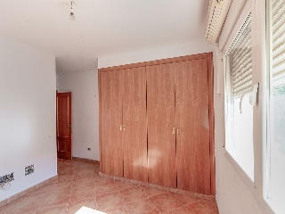 Chalet adosado en C/ Veguilla 18