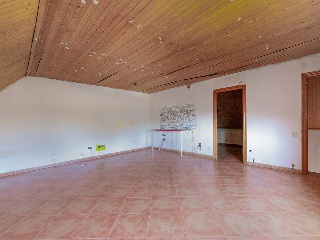 Chalet adosado en C/ Veguilla 23
