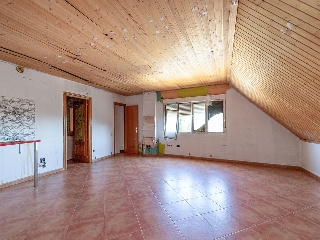 Chalet adosado en C/ Veguilla 24