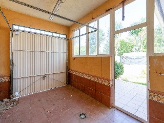 Chalet adosado en C/ Veguilla 28