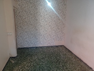 Piso en C/ Sant Jordi, Santa Coloma de Gramenet (Barcelona) 4