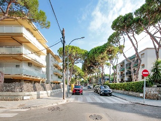 Piso en C/ Vint-I-U - Castelldefels - Barcelona 5