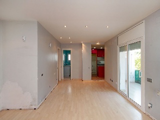 Piso en C/ Vint-I-U - Castelldefels - Barcelona 8
