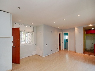 Piso en C/ Vint-I-U - Castelldefels - Barcelona 9