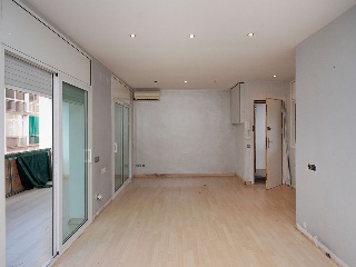 Piso en C/ Vint-I-U - Castelldefels - Barcelona 10