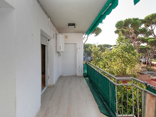 Piso en C/ Vint-I-U - Castelldefels - Barcelona 14