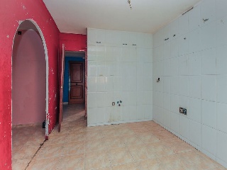 Piso en C/ Vint i un, Tarragona 9