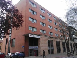 Locales y garajes en C/ Francesc Maciá - Sabadell - Barcelona 5