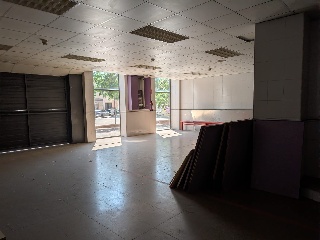 Locales y garajes en C/ Francesc Maciá - Sabadell - Barcelona 13