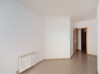 Piso y garaje en C/ Velázquez, Terrassa (Barcelona) 23
