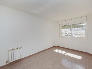 Piso y garaje en C/ Velázquez, Terrassa (Barcelona) 28