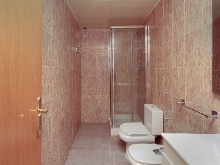 Piso y garaje en C/ Velázquez, Terrassa (Barcelona) 36