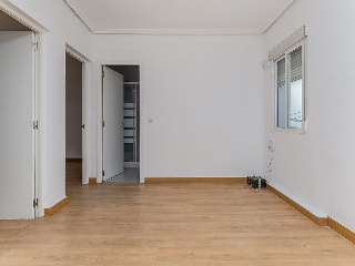 Piso en C/ Albino Hernández Lázaro, Madrid 34