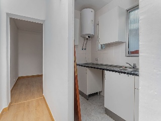 Piso en C/ Albino Hernández Lázaro, Madrid 39