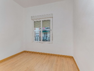 Piso en C/ Albino Hernández Lázaro, Madrid 42