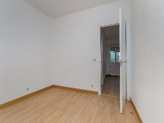 Piso en C/ Albino Hernández Lázaro, Madrid 43
