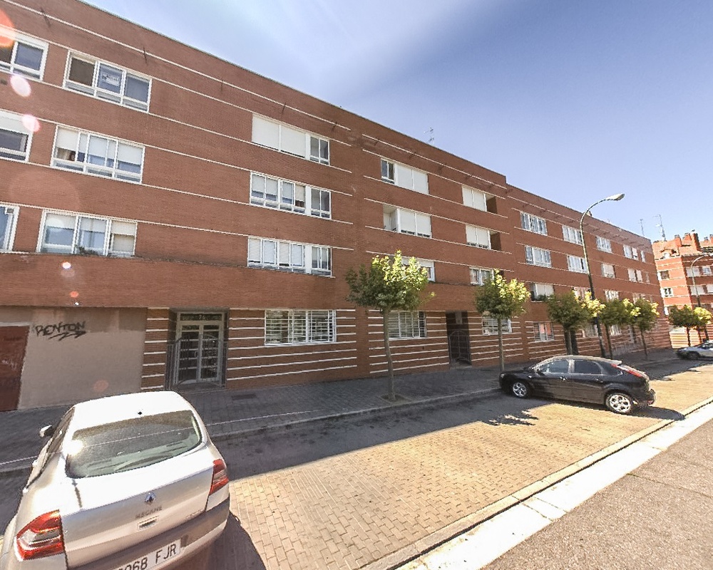 Plaza de garaje en C/ Mirlo