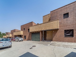 Unifamiliar en venta en Fuentes De Valdepero de 243  m²