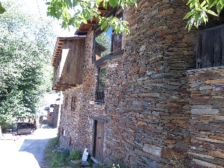 Piso en venta en Folgoso Do Courel de 506  m²