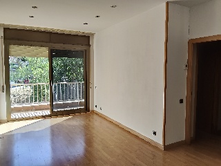 01142-0001 4