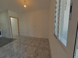 Bajo en C/ Campiña 6