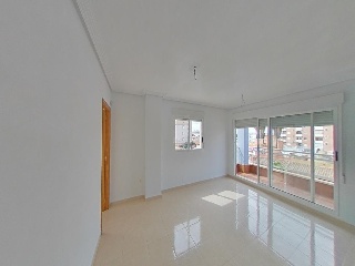 Vivienda en C/ Santa Petra, Torrevieja (Alicante) 3