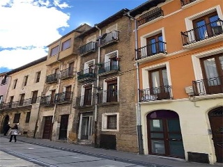 Piso en venta en Estella de 89  m²