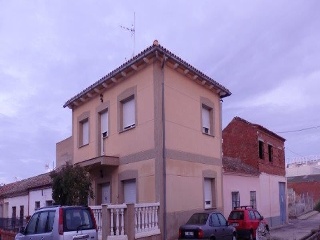 Unifamiliar en venta en Quintanar De La Orden de 140  m²