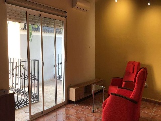 Suelo rústico con vivienda en Dolores 6