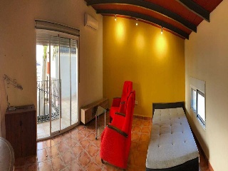Suelo rústico con vivienda en Dolores 9