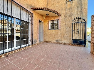Chalet adosado en Dolores 5