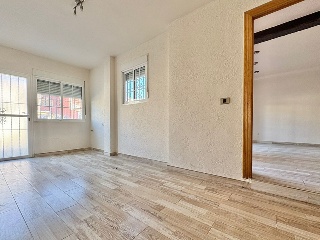 Chalet adosado en Dolores 6