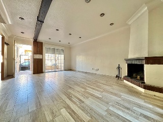Chalet adosado en Dolores 26