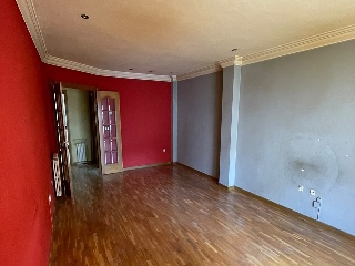 Piso con anejos en C/ Blasco Ibáñez 2
