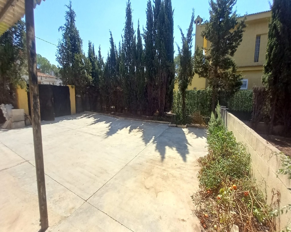 Chalet independiente en C/ Chulilla - Bétera - Valencia