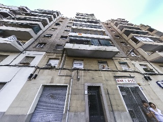 Piso en venta en Barcelona de 64  m²