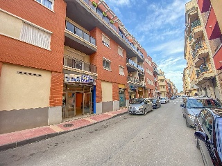 Local próximo al Centro de Salud 14