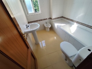 Chalet adosado en C/ El Camarón - Alcalá del Río - Sevilla 13