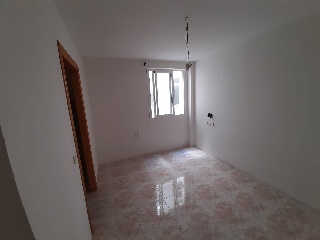 Piso en C/ Calzada Castro, Almeria  10