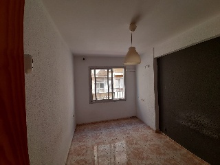 Piso en C/ Calzada Castro, Almeria  15