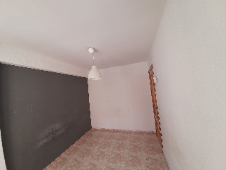 Piso en C/ Calzada Castro, Almeria  16