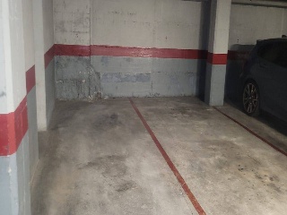 Local y Garaje con trastero en C/ Migdia , Girona 4