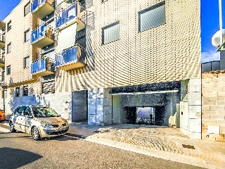 Piso y garaje en C/ La Marina, La Canonja (Tarragona) 2