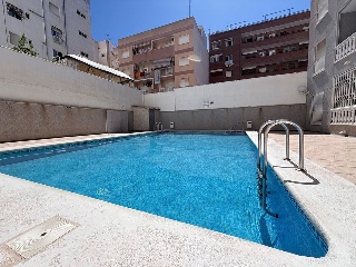 Piso en venta en Torrevieja de 68  m²
