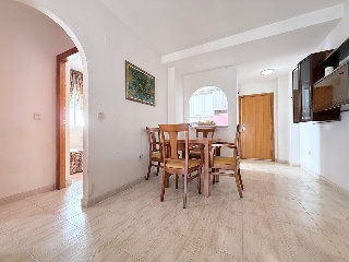 Piso con garaje en Torrevieja 9
