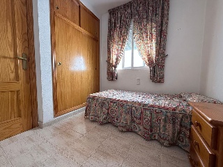 Piso con garaje en Torrevieja 23