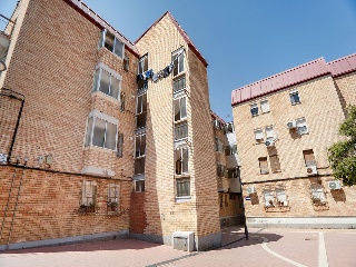 Piso en Barrio de los Rosales 2